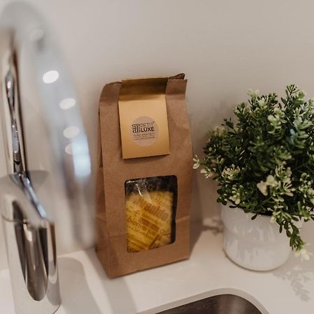 Petit Luxe Volta Apartaments Тераса Екстериор снимка